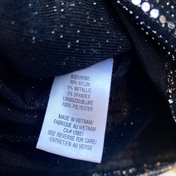 Sleeveless Sheath Dress with Ruching - Picture 6 of 7